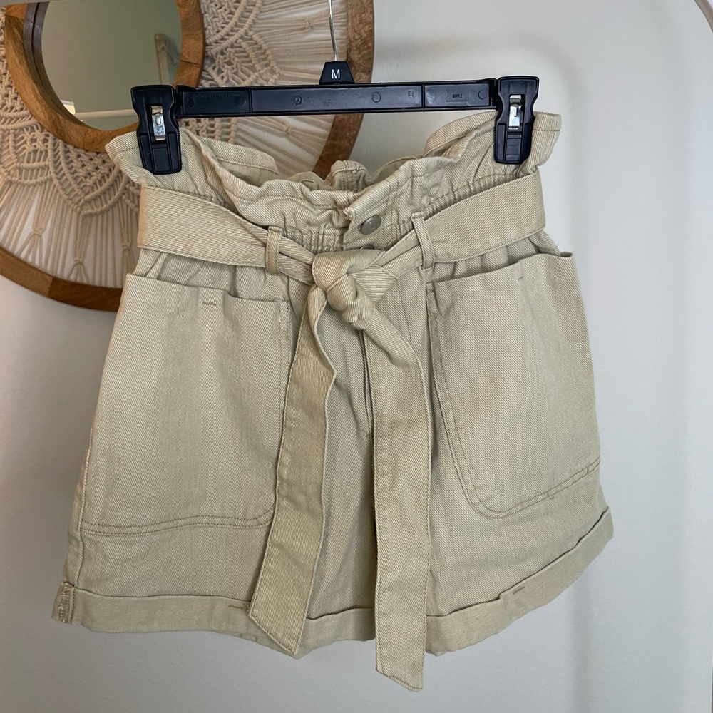 Forever 21 short